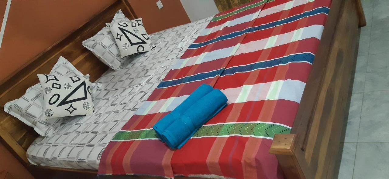 Sandra Guesthouse Дамбулла Экстерьер фото